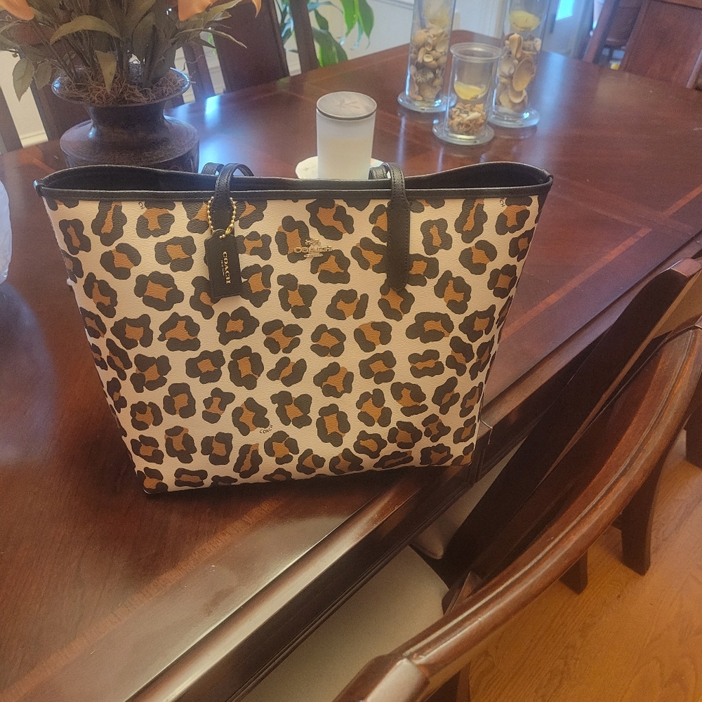 Coach tote